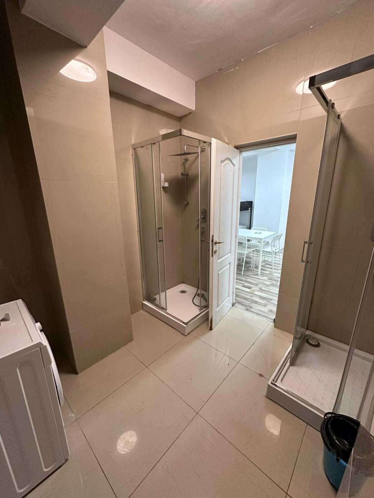 Heights Accommodation Unirii Free Parking Zone Bucureşti Exterior foto