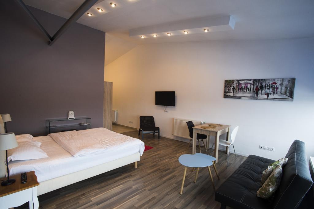 Heights Accommodation Unirii Free Parking Zone Bucureşti Exterior foto
